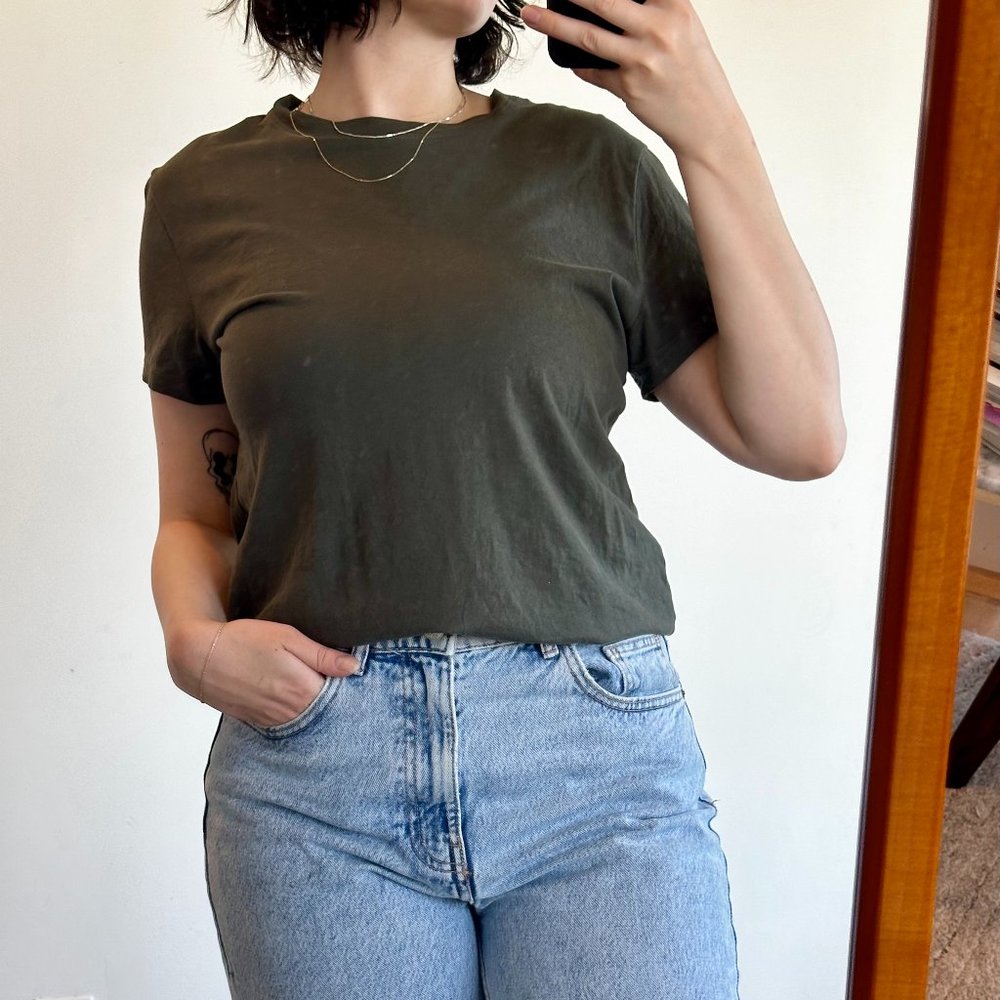 Everlane Organic Cotton Box-Cut Tee